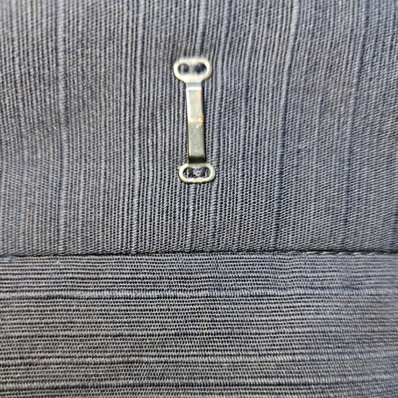 BETH BOWLEY Women's Navy Blue Small Pin- Stripe Bermuda dress Shorts Size 6 NWT - Picture 5 of 16